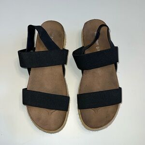 Madden Girl Used platform sandals